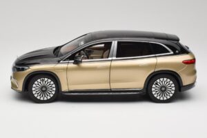 Mercedes Maybach EQS 680 V297 Bézs NZG 1:18 B66960592 Fém – 4. kép a 8-ből