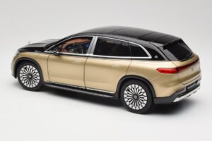Mercedes Maybach EQS 680 V297 Bézs NZG 1:18 B66960592 Fém – 7. kép a 8-ből