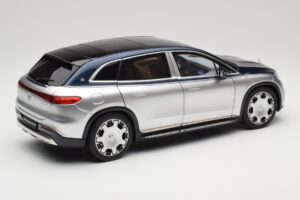 Mercedes Maybach EQS 680 V297 Kék NZG 1:18 1060/23 Fém – 3. kép a 8-ből