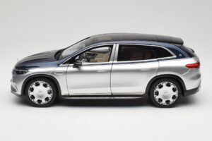 Mercedes Maybach EQS 680 V297 Kék NZG 1:18 1060/23 Fém – 4. kép a 8-ből