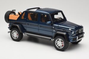 Mercedes Maybach G650 Landaulet Sötétkék GT Spirit 1:18 GT174 Gyanta – 4. kép a 6-ből