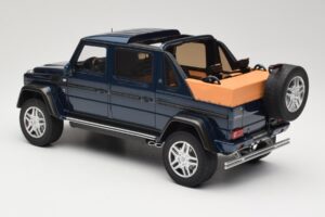 Mercedes Maybach G650 Landaulet Sötétkék GT Spirit 1:18 GT174 Gyanta – 5. kép a 6-ből