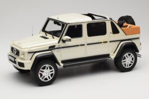 Mercedes Maybach G650 Landaulet W463 Fehér Schuco 1:18 450017800 Fém