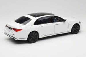 Mercedes Maybach S 680 X223 Diamond White Norev 1:18 B66960666 Fém – 3. kép a 8-ből