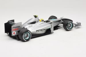 Mercedes MGP W01 #4 N. Rosberg Mercedes GP Showcar 2010 Minichamps 1:18 150100074 Fém – 2. kép a 7-ből