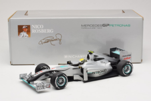 Mercedes MGP W01 #4 N. Rosberg Mercedes GP Showcar 2010 Minichamps 1:18 150100074 Fém – 7. kép a 7-ből