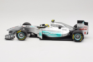 Mercedes MGP W02 #8 N. Rosberg Mercedes GP Showcar 2011 Minichamps 1:18 110110078 Fém – 3. kép a 7-ből