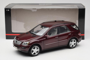 Mercedes ML W164 Red Metallic Minichamps 1:18 150034500 Fém – 8. kép a 8-ből