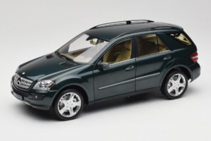 Mercedes ML W164 Green Metallic Minichamps 1:18 150034502 Fém