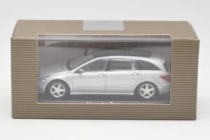 Mercedes R-Class W251 Iridium Silver Minichamps 1:43 B66962214 Fém – 4. kép a 4-ből