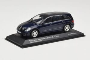 Mercedes R-Class W251 Tanzanite Blue Minichamps 1:43 B66962215 Fém – 2. kép a 4-ből