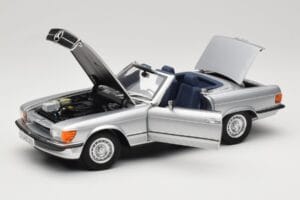 Mercedes R107 380 SL Ezüst Norev 1:18 183725 Fém – 2. kép a 8-ből