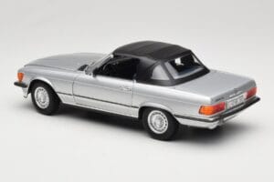 Mercedes R107 380 SL Ezüst Norev 1:18 183725 Fém – 7. kép a 8-ből