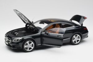Mercedes S-Class Coupe C217 Smaragd Zöld Metallic Norev 1:18 B66961244 Fém – 2. kép a 8-ből