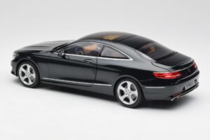 Mercedes S-Class Coupe C217 Smaragd Zöld Metallic Norev 1:18 B66961244 Fém – 7. kép a 8-ből