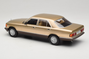 Mercedes S-Class W126 Metallic Beige MCG 1:18 MCG18548 Fém – 5. kép a 6-ből