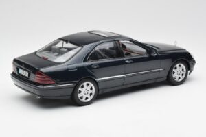 Mercedes S-Class W220 Kék Maisto 1:18 56051 Fém – 3. kép a 8-ből