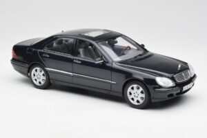Mercedes S-Class W220 Kék Maisto 1:18 56051 Fém – 6. kép a 8-ből