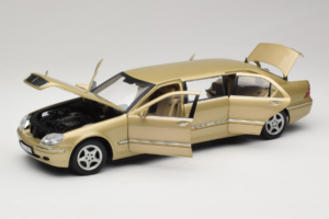 Mercedes S-Class W220 Pullman Gold Metallic Sun Star 1:18 4113 Fém – 2. kép a 8-ből