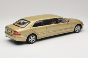 Mercedes S-Class W220 Pullman Gold Metallic Sun Star 1:18 4113 Fém – 3. kép a 8-ből