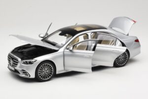Mercedes S-Class W223 AMG Line Brilliant Silver Norev 1:18 183805 Fém – 2. kép a 8-ből