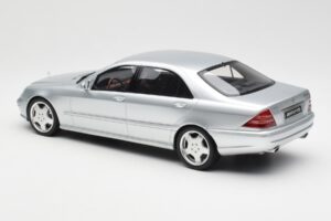 Mercedes AMG S55 W220 Ezüst Otto 1:18 OT292 Gyanta – 5. kép a 6-ből
