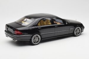 Mercedes AMG S65 W220 Fekete Otto 1:18 OT846 Gyanta – 2. kép a 6-ből