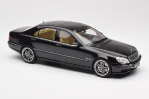 Mercedes AMG S65 W220 Fekete Otto 1:18 OT846 Gyanta – 4. kép a 6-ből
