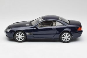 Mercedes SL 500 R230 Kék Maisto 1:18 B66962126 Fém – 4. kép a 8-ből