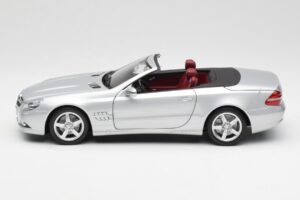 Mercedes SL 500 R230 Kabrió Iridium Ezüst Minichamps 1:18 B66962388 Fém – 4. kép a 8-ből