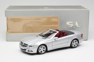 Mercedes SL 500 R230 Kabrió Iridium Ezüst Minichamps 1:18 B66962388 Fém – 8. kép a 8-ből