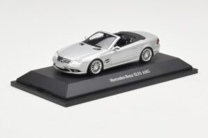 Mercedes SL 55 AMG R230 Ezüst Minichamps 1:43 B66962347 Fém – 2. kép a 4-ből