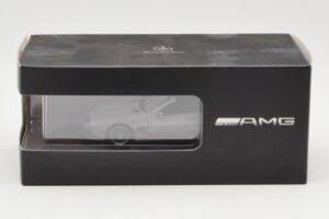 Mercedes SL 55 AMG R230 Ezüst Minichamps 1:43 B66962347 Fém – 4. kép a 4-ből