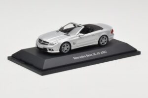 Mercedes SL 63 AMG R230 Silver Metallic Minichamps 1:43 B66960018 Fém – 2. kép a 4-ből