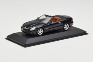 Mercedes SL R230 Fekete Minichamps 1:43 B66961922 Fém – 2. kép a 4-ből
