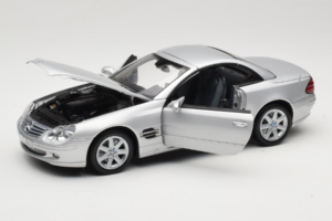 Mercedes SL R129 Ezüst Minichamps 1:18 B66962133 Fém – 3. kép a 10-ből