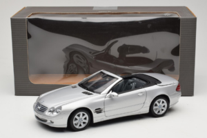 Mercedes SL R129 Ezüst Minichamps 1:18 B66962133 Fém – 10. kép a 10-ből