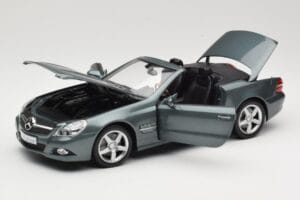 Mercedes SL R230 Amiant Green Minichamps 1:18 B66962389 Fém – 2. kép a 8-ből