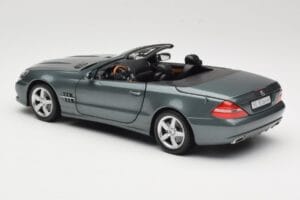 Mercedes SL R230 Amiant Green Minichamps 1:18 B66962389 Fém – 7. kép a 8-ből