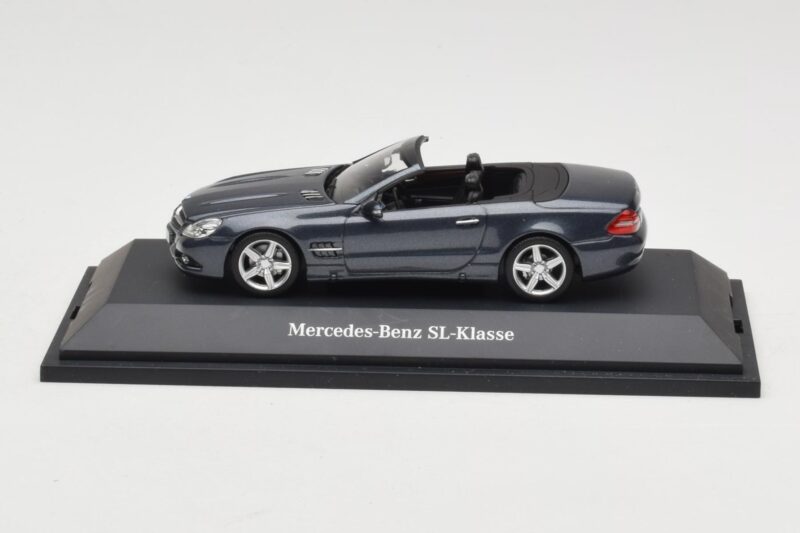 Mercedes SL R230 Tenorit Grey Metallic Minichamps 1:43 B66962392 Fém