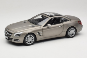 Mercedes SL500 R231 Dark Grey Matt Norev 1:18 183590 Fém – 3. kép a 9-ből