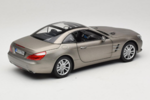 Mercedes SL500 R231 Dark Grey Matt Norev 1:18 183590 Fém – 4. kép a 9-ből