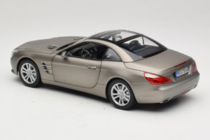 Mercedes SL500 R231 Dark Grey Matt Norev 1:18 183590 Fém – 8. kép a 9-ből