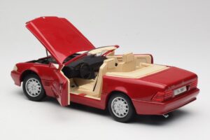 Mercedes SL500 R129 Piros Revell 1:18 08927 Fém – 5. kép a 8-ből
