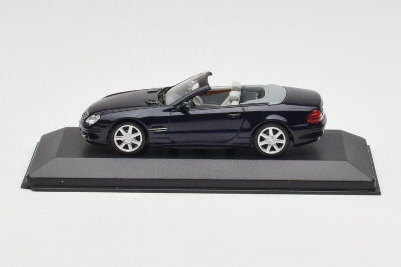 Mercedes SL500 R129 Dark Blue Metallic Minichamps 1:43 Mercedes SL500 R129 Dark Blue Metallic Minichamps 1:43 SL001 Fém