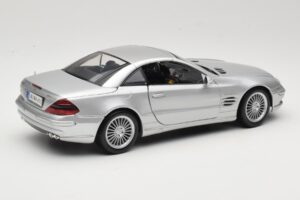 Mercedes SL55 AMG R230 Ezüst Maisto 1:18 36894 Fém – 3. kép a 8-ből