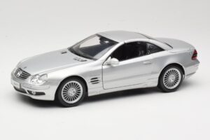 Mercedes SL55 AMG R230 Ezüst Maisto 1:18 36894 Fém