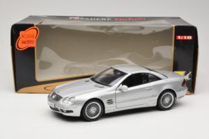 Mercedes SL55 AMG R230 Ezüst Maisto 1:18 36894 Fém – 8. kép a 8-ből