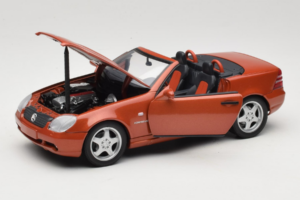 Mercedes SLK R170 230 AMG Orange Metallic Minichamps 1:18 B66005227 Fém – 2. kép a 9-ből