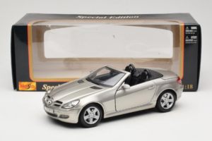 Mercedes SLK R171 Világos Bronz Metál Maisto 1:18 31674-R1 Fém – 8. kép a 8-ből